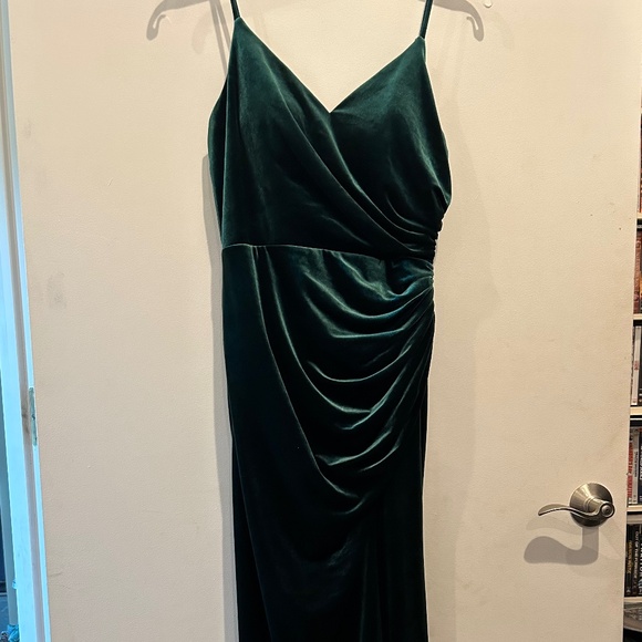 Revelry Rory Velvet Dress Emerald 613 - Picture 3 of 8